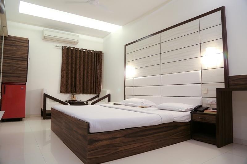 Golden Plaza Hotel Ahmedabad Cameră foto