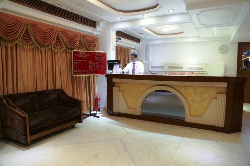 Golden Plaza Hotel Ahmedabad Exterior foto
